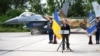 Президент Украины Владимир Зеленский на фоне истребителей F-16 в День Воздушных сил ВСУ, 4 августа 2024 года