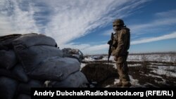 Передовые позиции украинских войск возле Мариуполя, иллюстративное фото