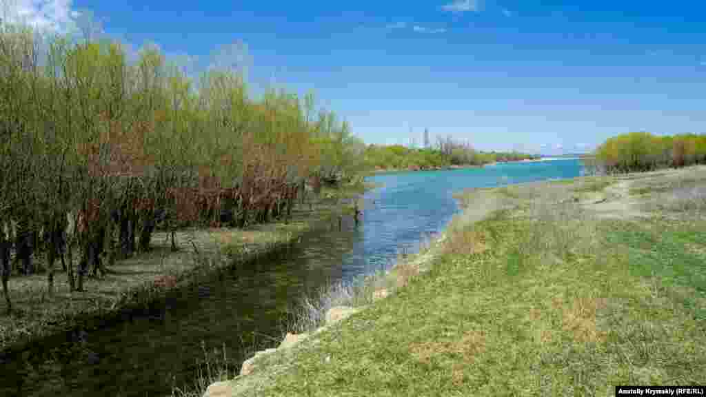 Там, где Аян перетекает в водохранилище