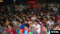 Bakıda Türkiyə futbol komandasının azarkeşləri, 26 iyun 2008