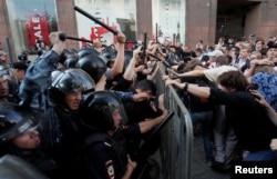 Митинг против недопуска независимых политиков на выборы в Мосгордуму 27 июля 2019 года