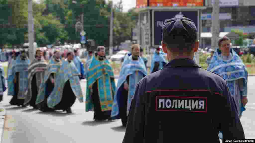 В центре Симферополя&nbsp;ограничено&nbsp;движение транспорта